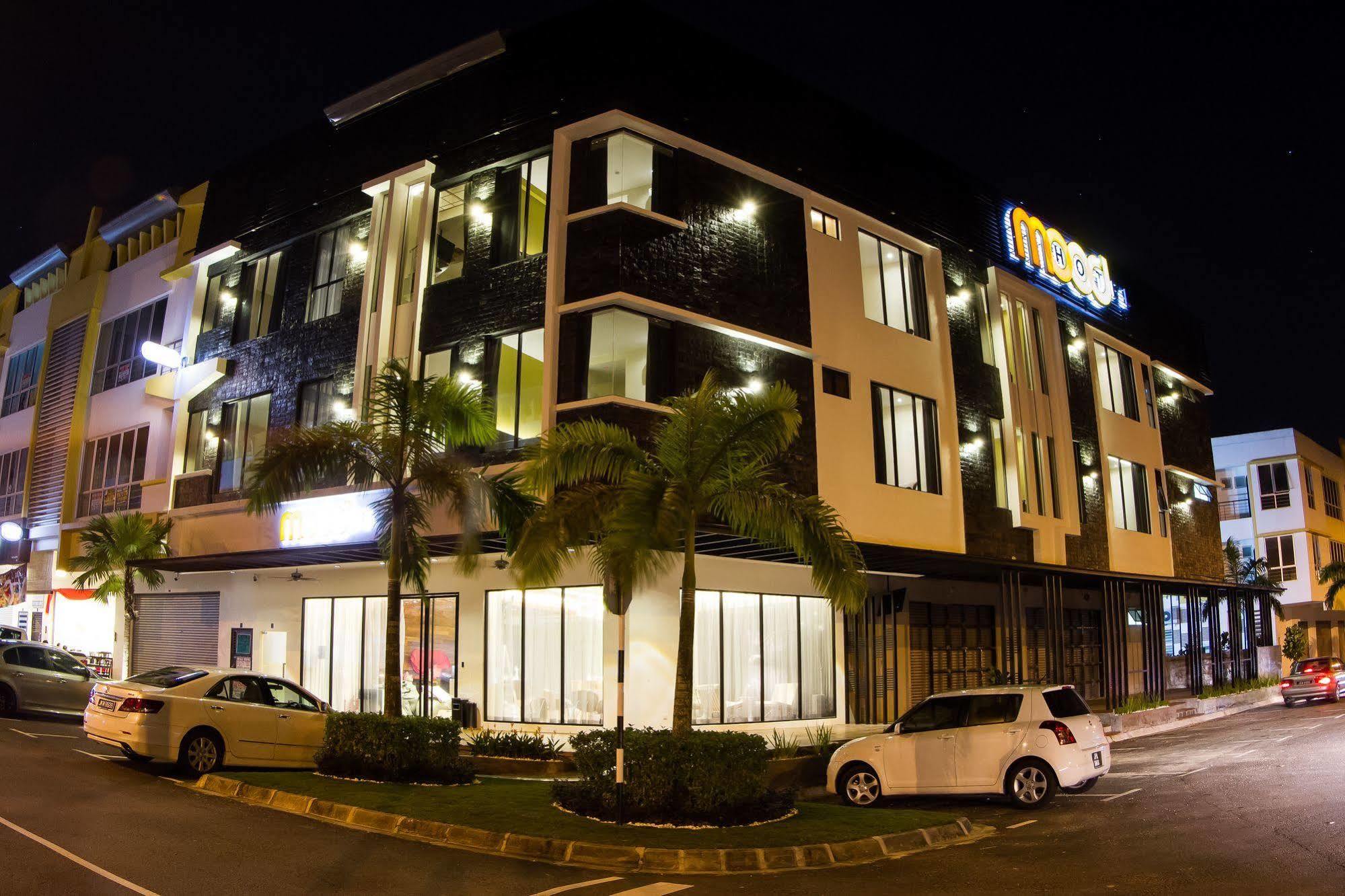 ג'והור בהרו Mood Hotel מראה חיצוני תמונה