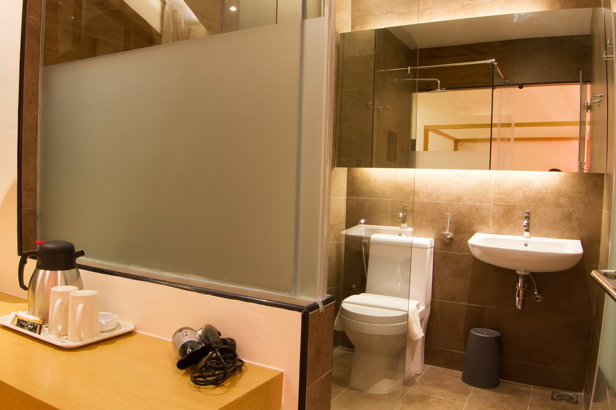 ג'והור בהרו Mood Hotel מראה חיצוני תמונה